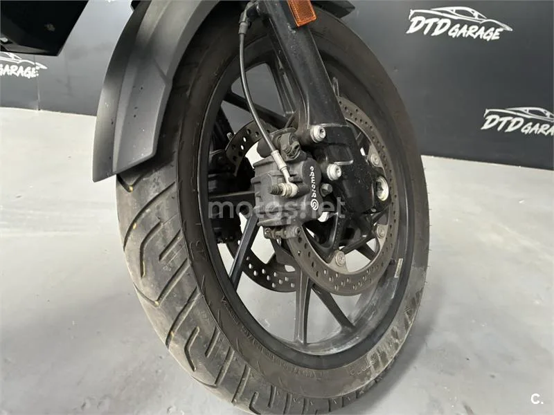 BMW F 750 – Vista 9