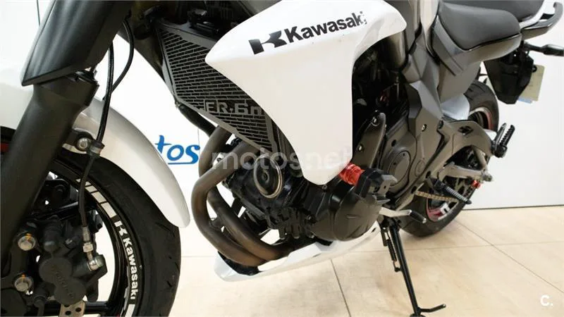 Kawasaki ER-6N – Vista 12