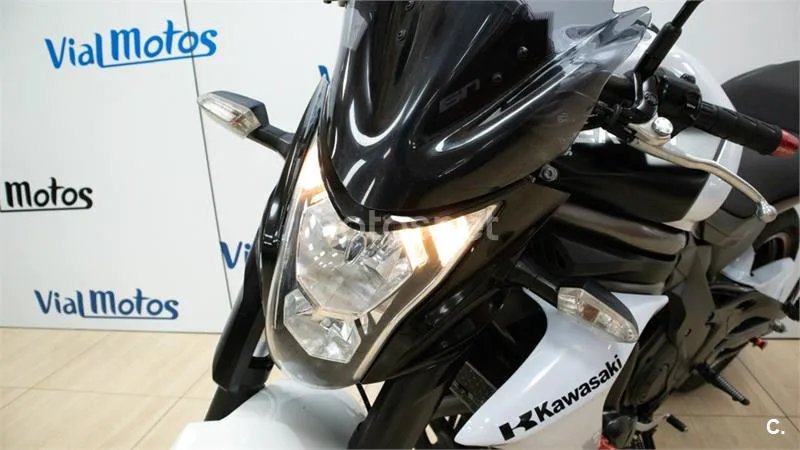 Kawasaki ER-6N – Vista 14