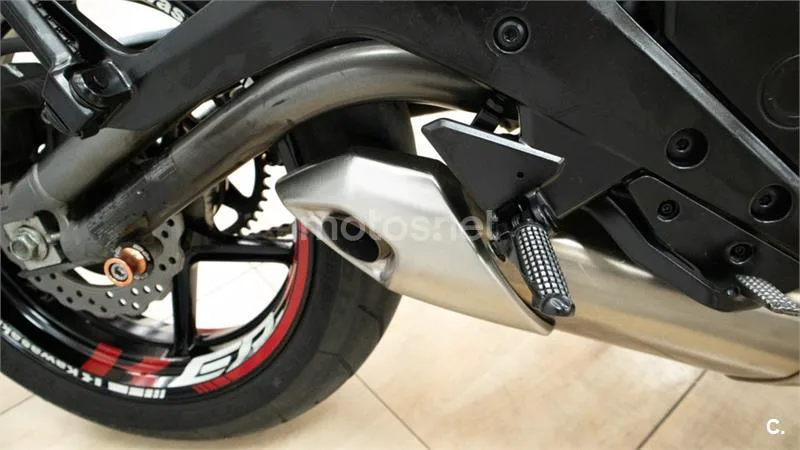 Kawasaki ER-6N – Vista 21