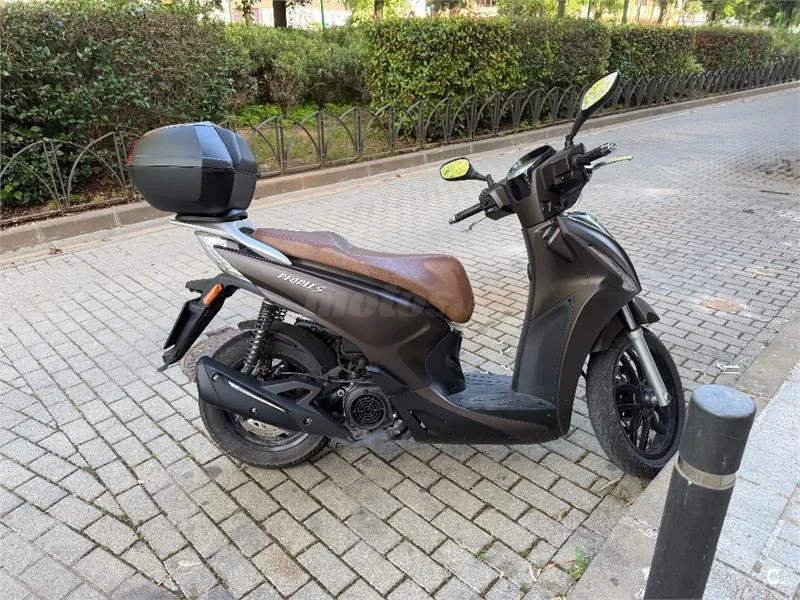 Kymco People S 125 – Vista 3