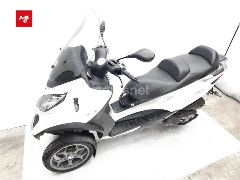 Piaggio MP3 – Vista 15