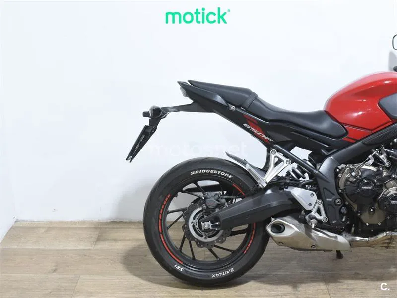 Honda CB 650 F – Vista 3