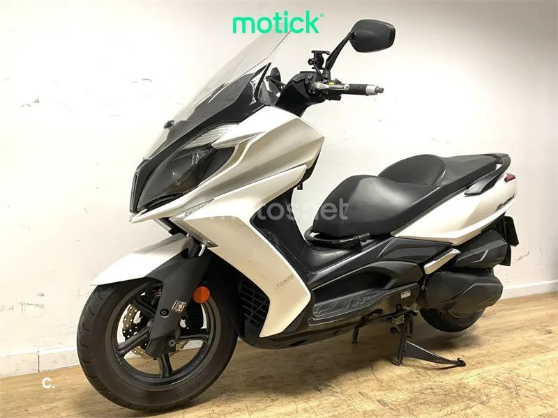Kymco Super Dink 350 – Vista 11