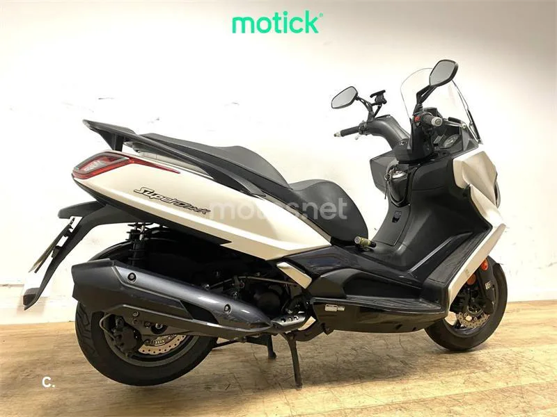 Kymco Super Dink 350 – Vista 4