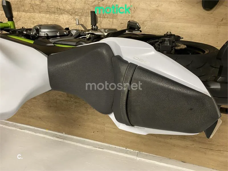 Kawasaki Z650 – Vista 5