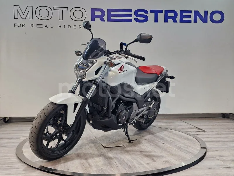 Honda NC 750 S – Vista 5