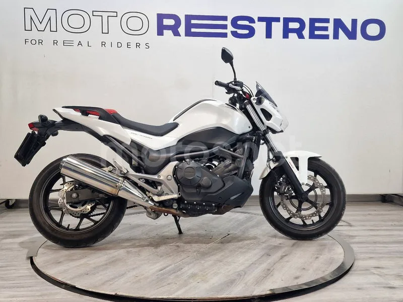 Honda NC 750 S – Vista 7