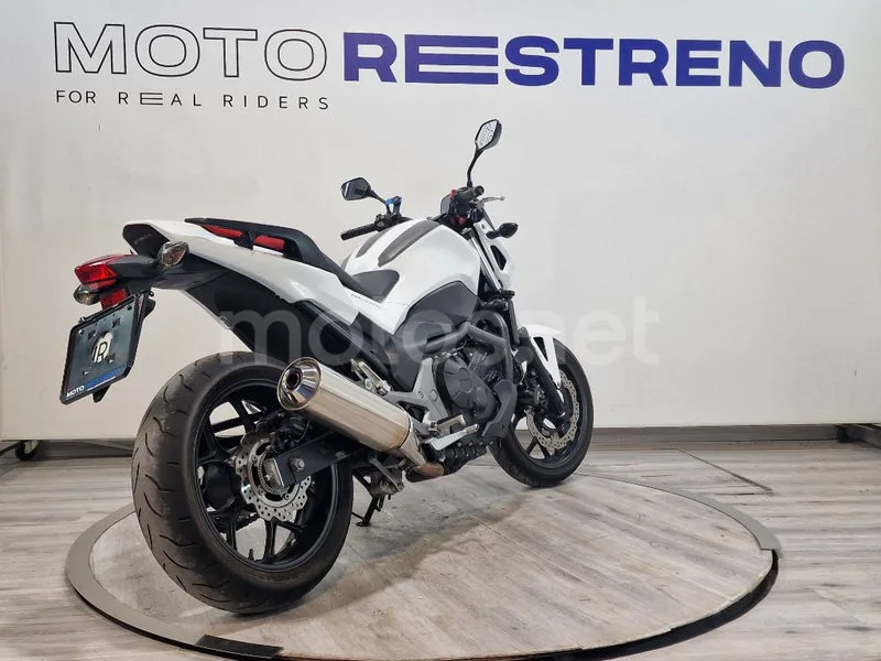 Honda NC 750 S – Vista 8