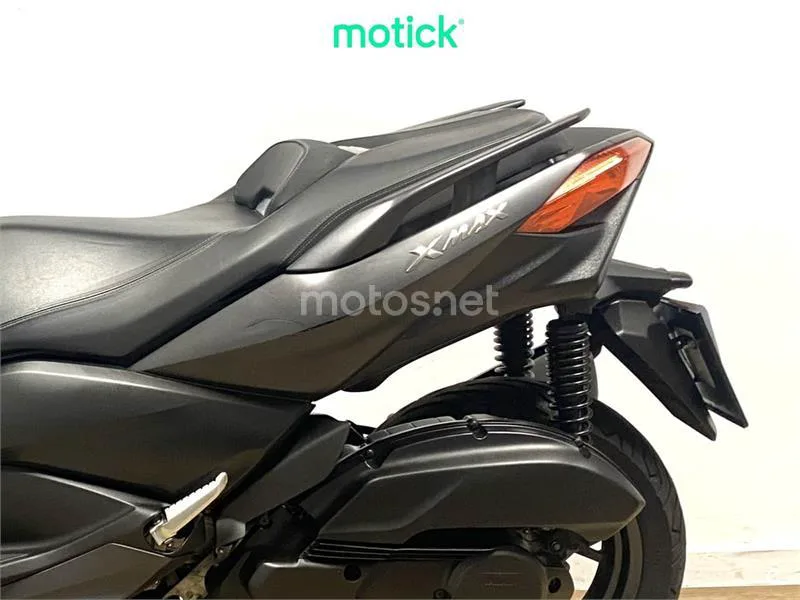 Yamaha XMAX 125 – Vista 7