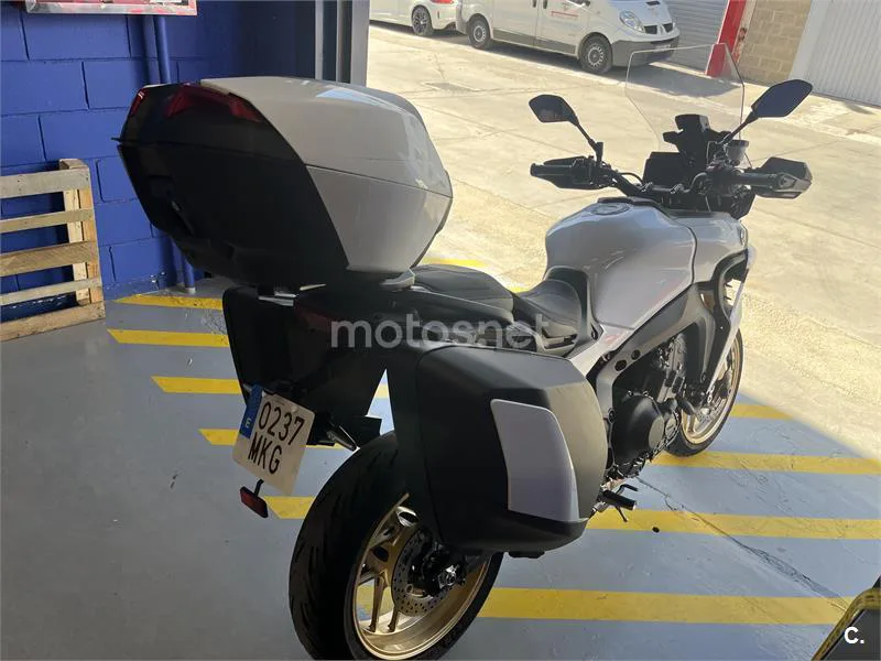 Yamaha Tracer 9 – Vista 5