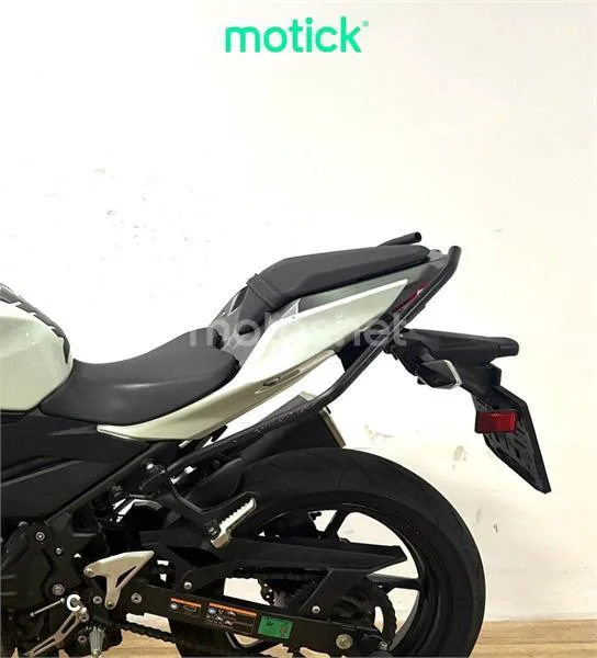 Kawasaki Z400 – Vista 7