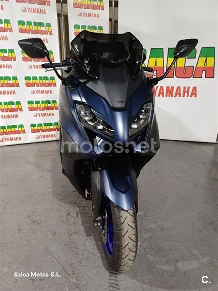 Yamaha TMAX – Vista 3