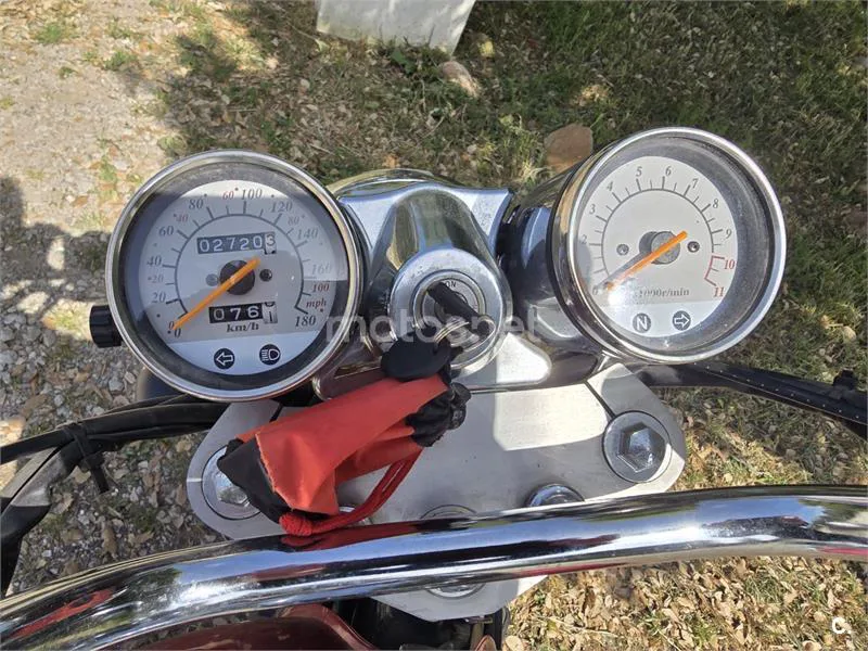 Daelim Daystar 125 800 € 2005 Cádiz - 2