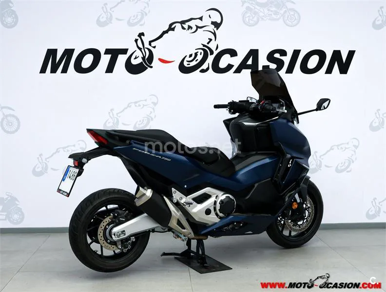 Honda Forza 750 – Vista 3