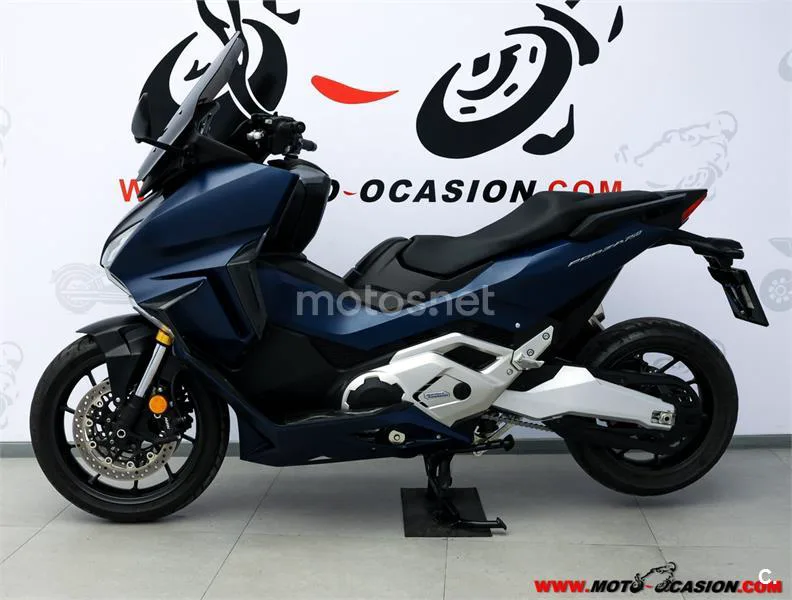Honda Forza 750 – Vista 7