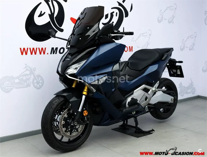 Honda Forza 750 – Vista 8