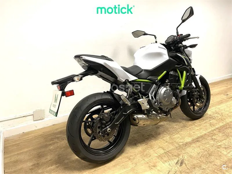 Kawasaki Z650 – Vista 6
