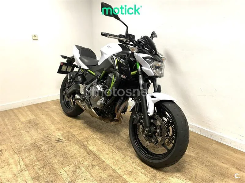 Kawasaki Z650 – Vista 7