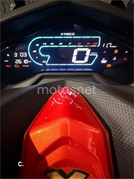 Kymco DTX 350 – Vista 5