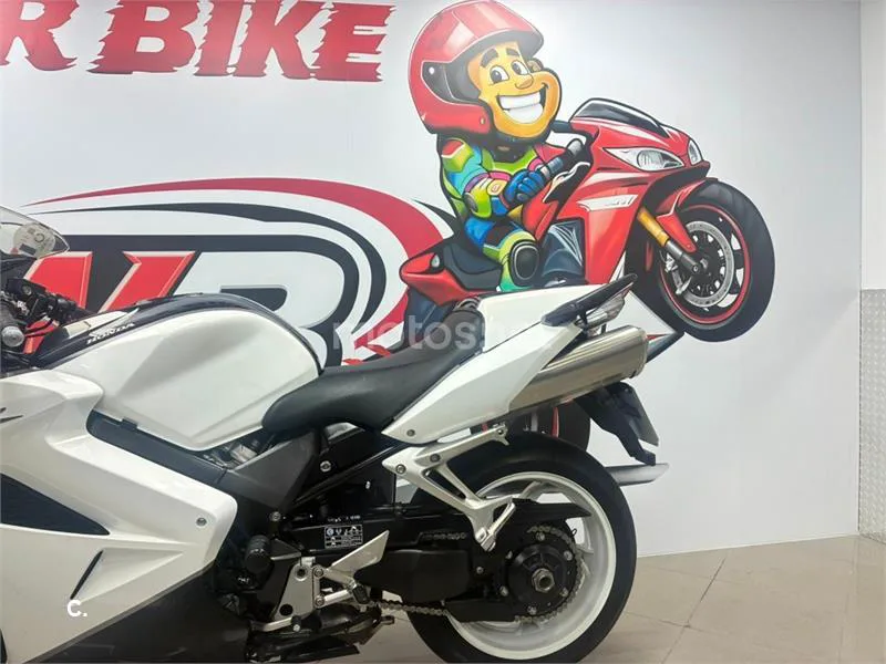 Honda VFR 800 – Vista 3