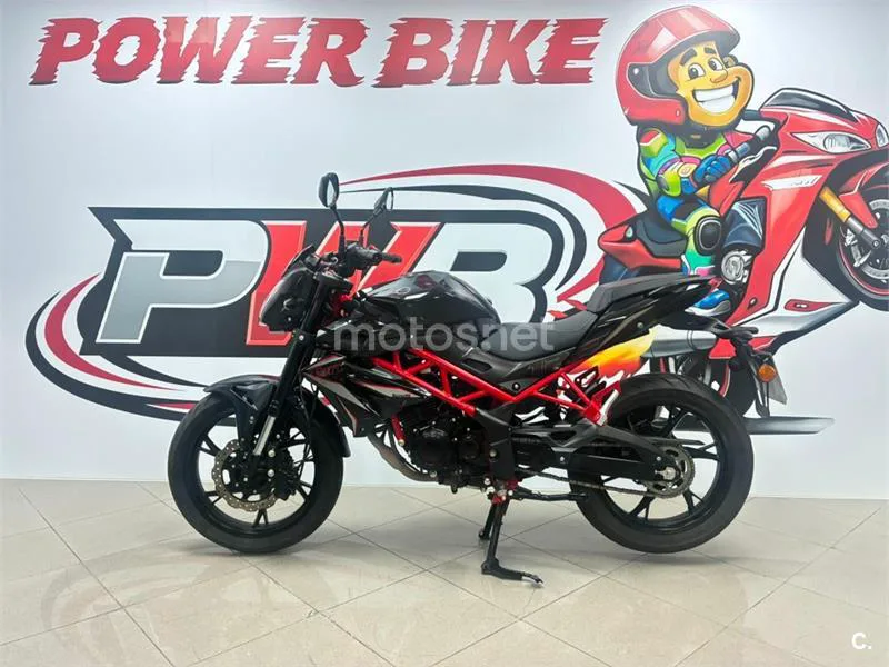 Benelli BN 125 – Vista 4