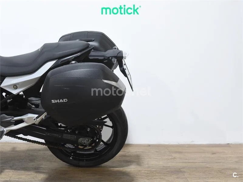 BMW F 900 R – Vista 9