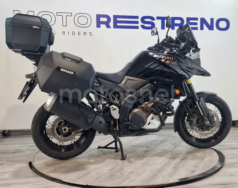 Suzuki V-Strom 1050 – Vista 7