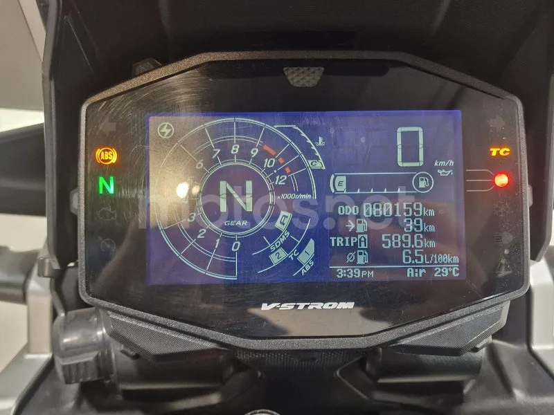 Suzuki V-Strom 1050 – Vista 10