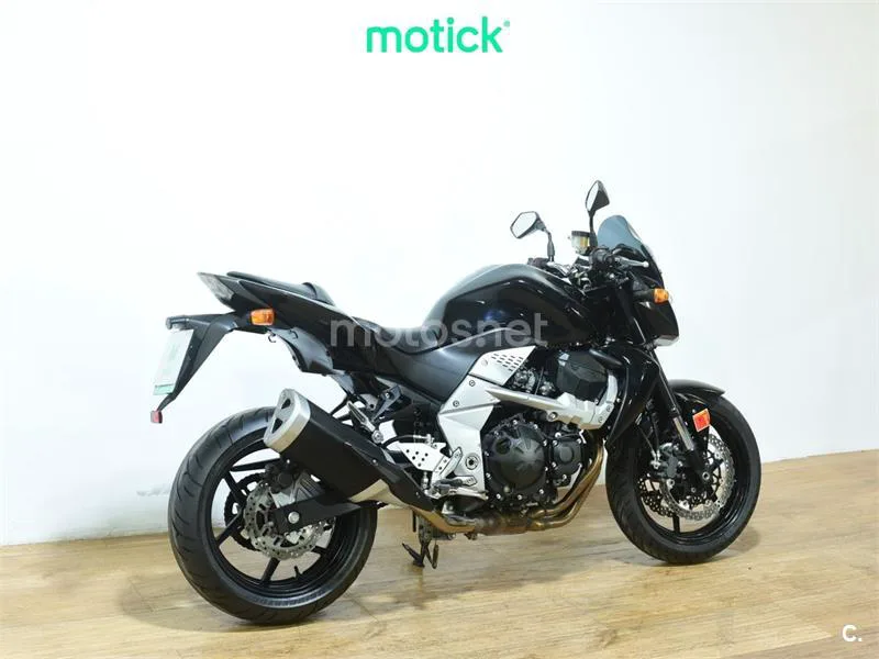 Kawasaki Z750 – Vista 10