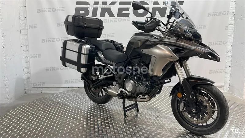 Benelli TRK 502 – Vista 3