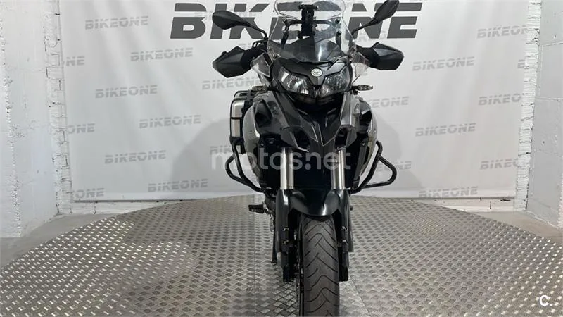 Benelli TRK 502 – Vista 6