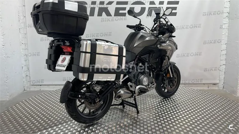 Benelli TRK 502 – Vista 9