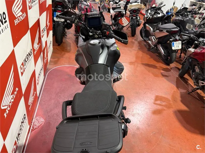 Moto Guzzi Stelvio – Vista 4