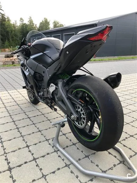 Kawasaki Ninja ZX-10RR – Vista 5