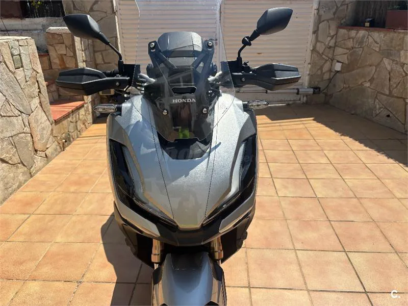 Honda ADV 350 – Vista 7