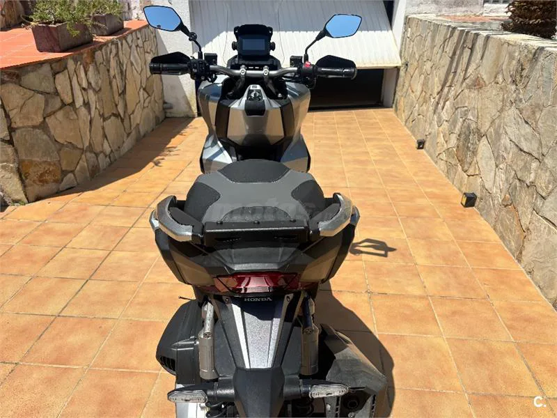 Honda ADV 350 – Vista 9