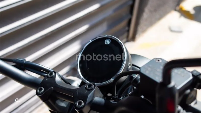 Yamaha XSR 125 – Vista 8