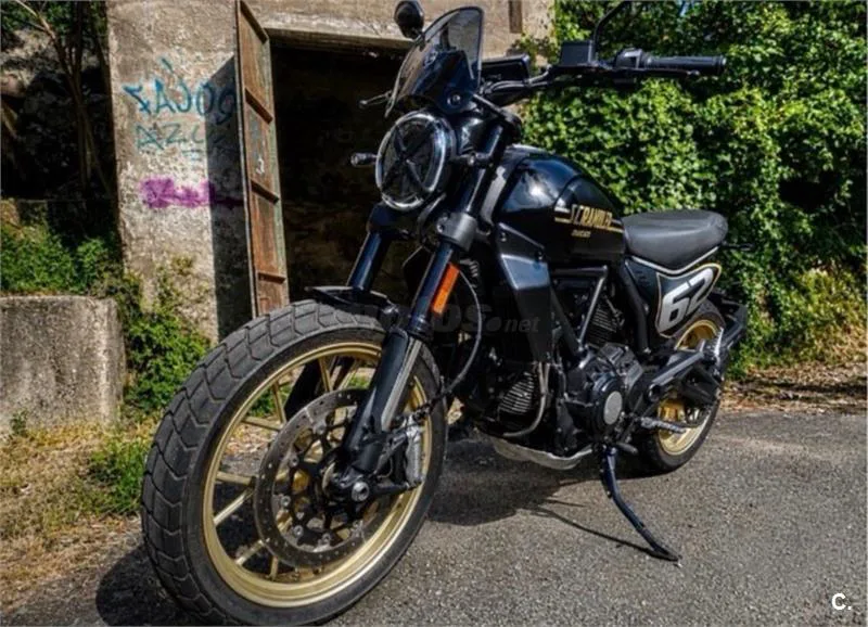 Ducati Scrambler – Vista 2