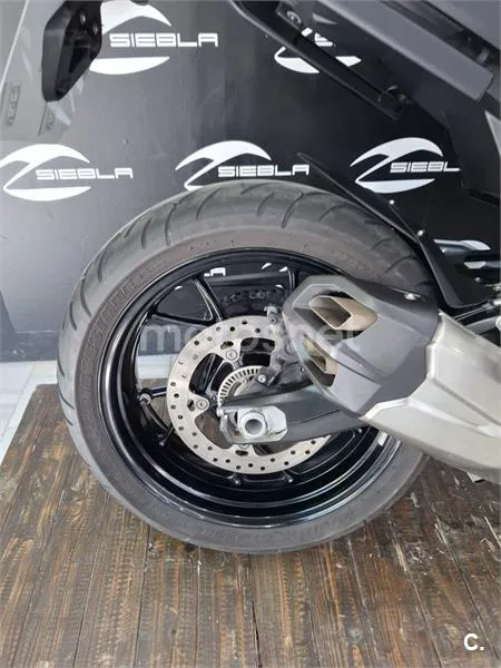 BMW F 900 R – Vista 13