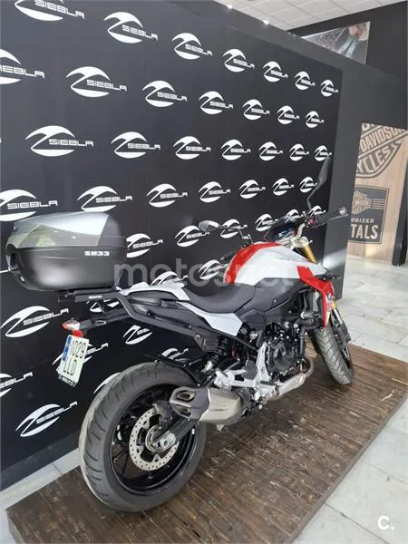 BMW F 900 R – Vista 15