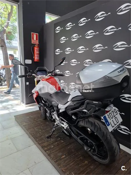 BMW F 900 R – Vista 4