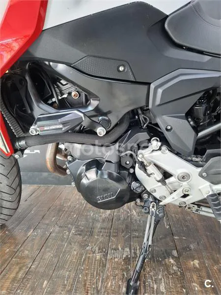 BMW F 900 R – Vista 6