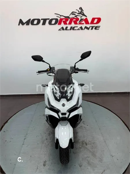 SYM ADX 125 – Vista 13
