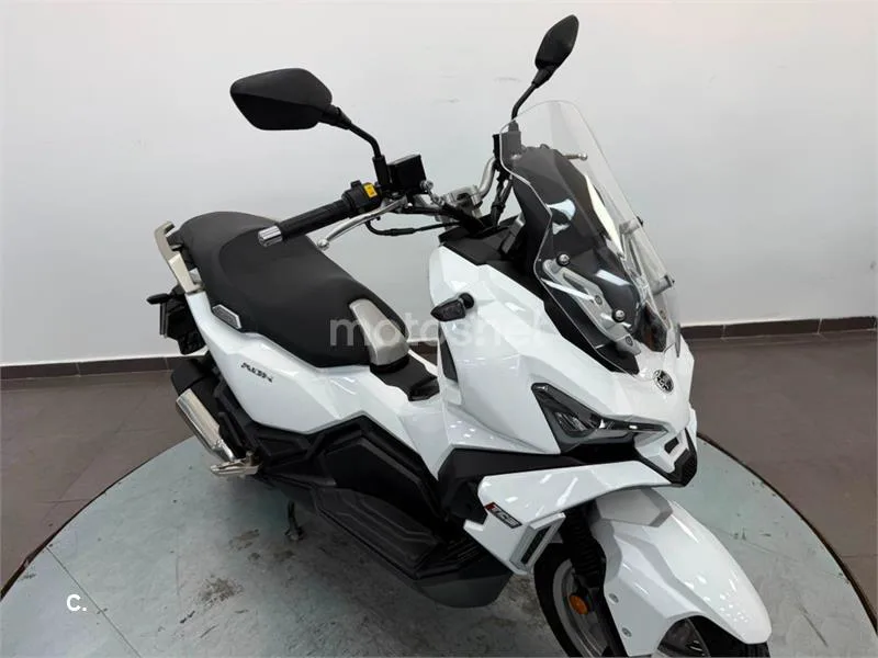 SYM ADX 125 – Vista 18