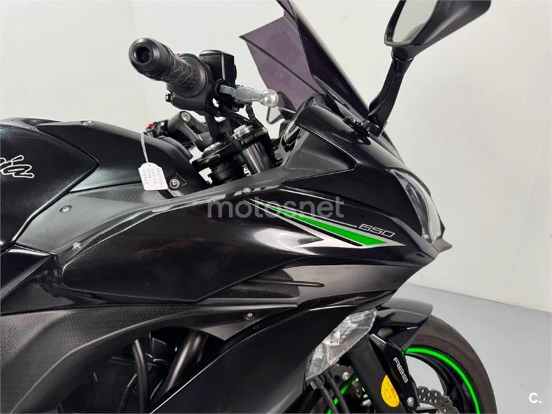 Kawasaki Ninja 650 – Vista 14