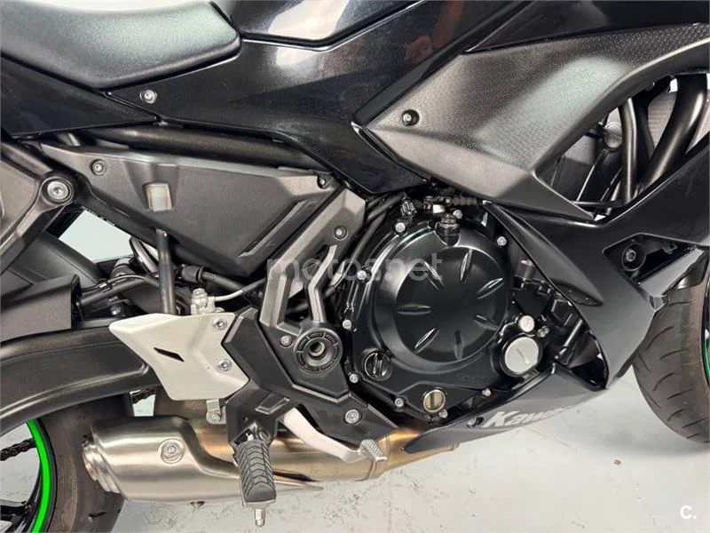Kawasaki Ninja 650 – Vista 18