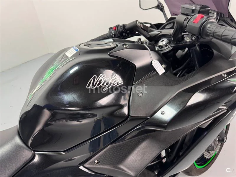 Kawasaki Ninja 650 – Vista 19