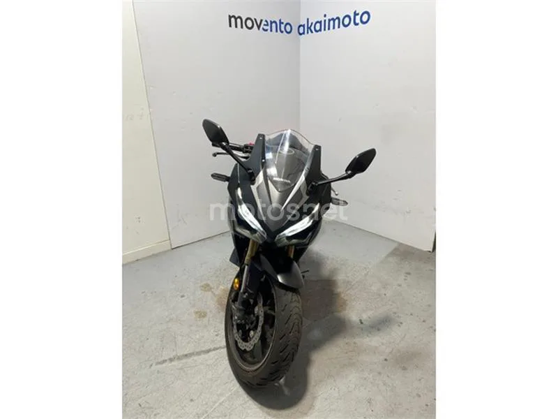 Honda CBR 500 R – Vista 11