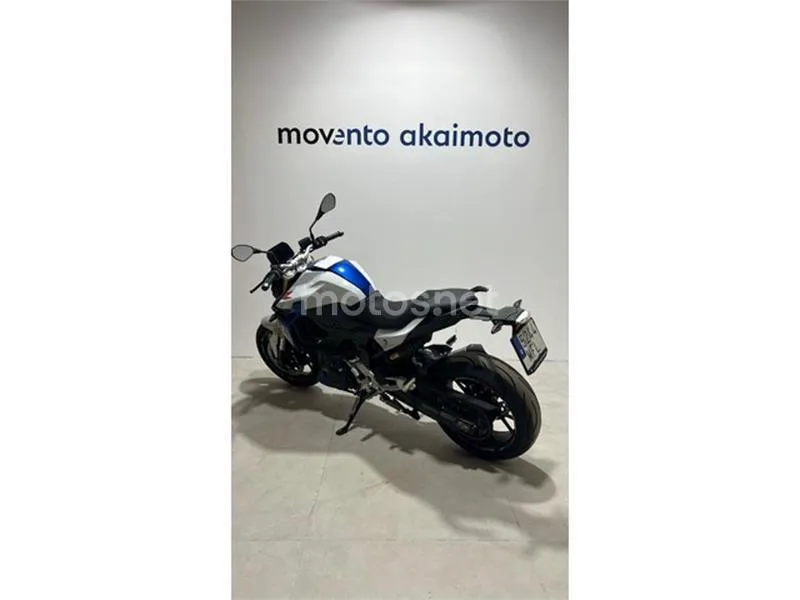 BMW F 900 R – Vista 4